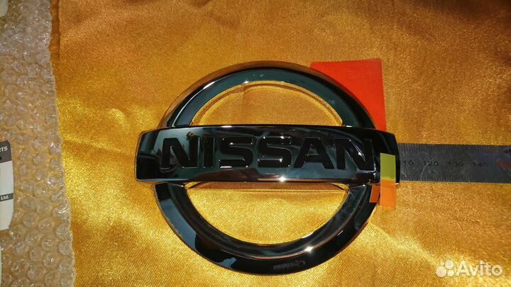 Эмблема nissan