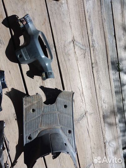 Продам запчасти и пластик на Хонду Дио a18