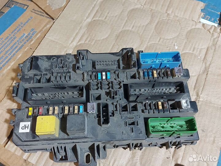 Блок предохранителей и реле (Opel Astra)