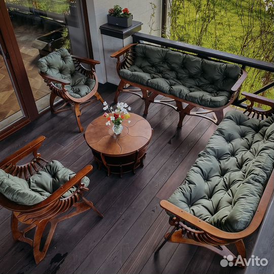 Комплект дизайнерской мебели для интерьера