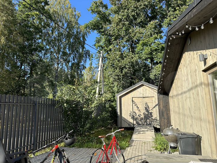 Дом 103 м² на участке 8,7 сот.