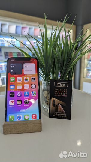 iPhone Xs, 64 ГБ