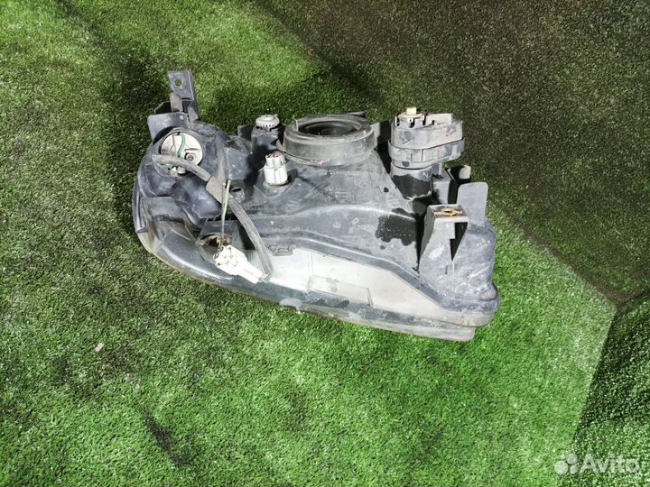 Фара Suzuki Baleno (1995-2002)