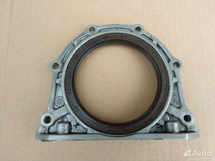 Крышка коленвала задняя Kia Sportage 1 2.0 FE