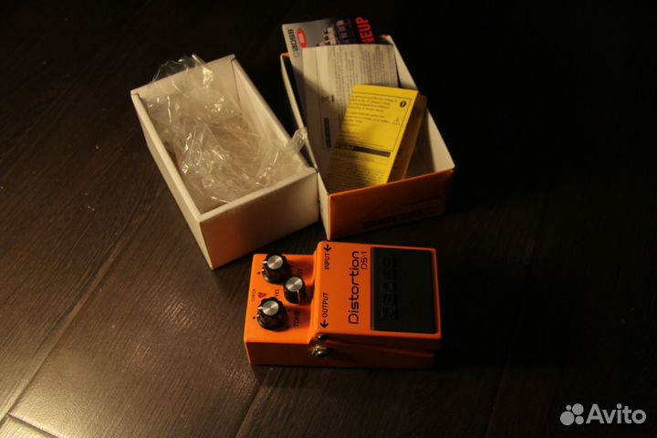 Гитарная педаль Boss Distortion DS-1