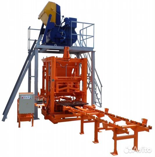 Вибропресс для блоков ''Урал-М7'' + одна матрица