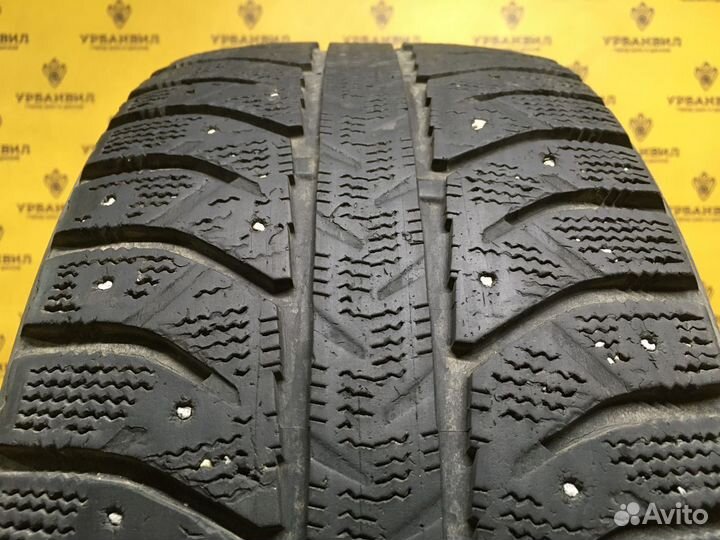 Bridgestone Ice Cruiser 7000 215/45 R17 87T