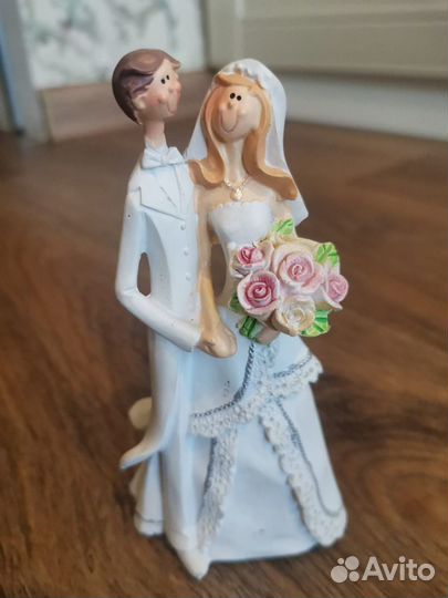 Фигурка на свадебный торт