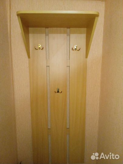 Вешалка в прихожую