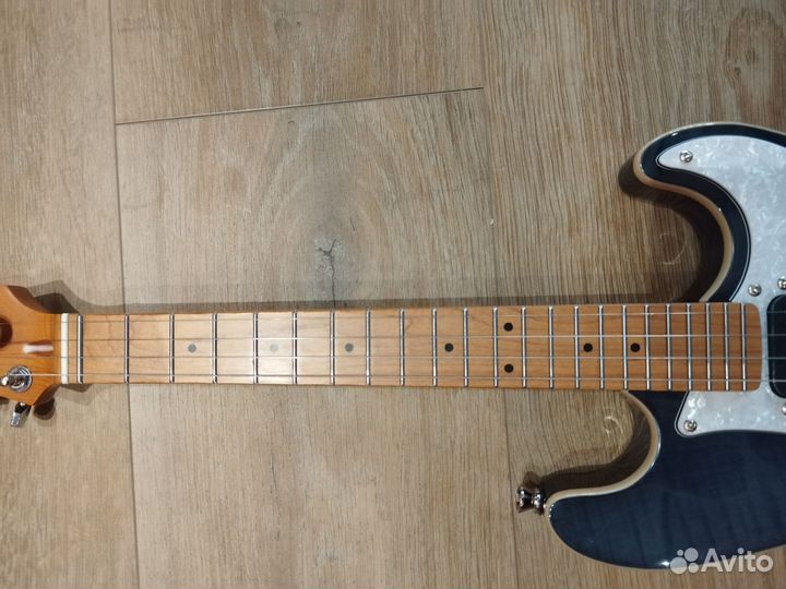 Электроукулеле Flight