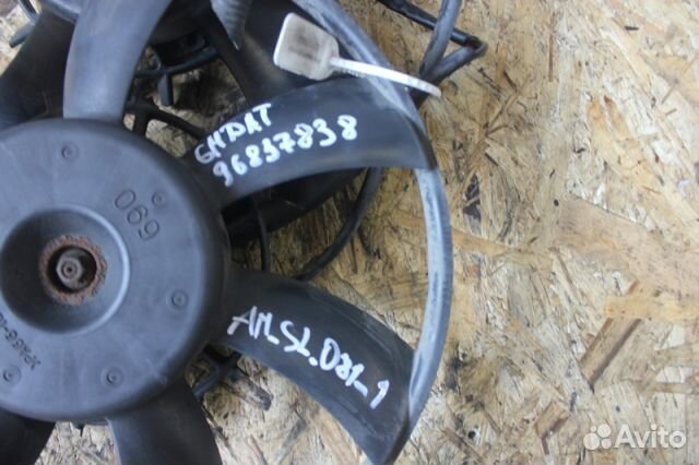 Вентилятор охлаждения радиатора Opel Antara L07