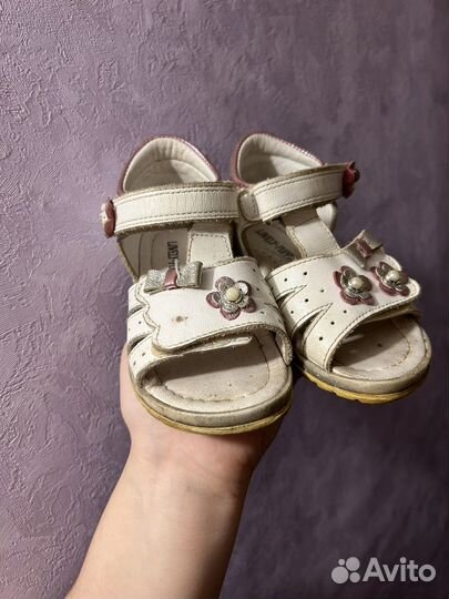 Сандалии для девочки