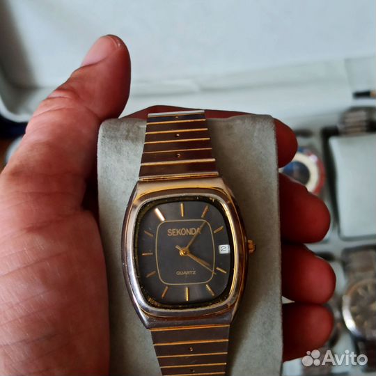 Часы sekonda