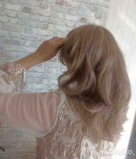 Парик Русый Каскад с челкой