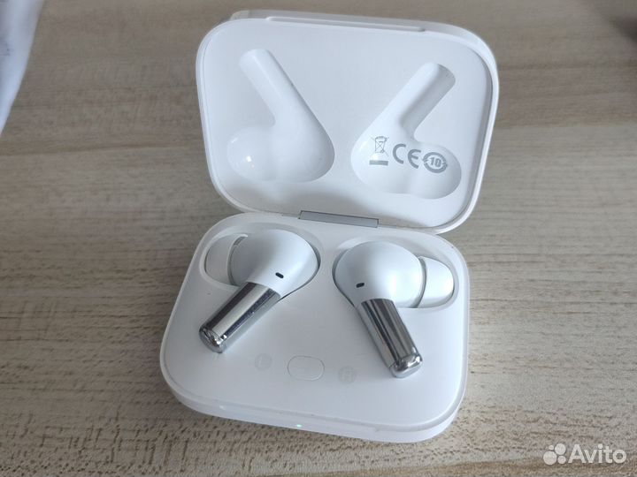Наушники OnePlus buds pro