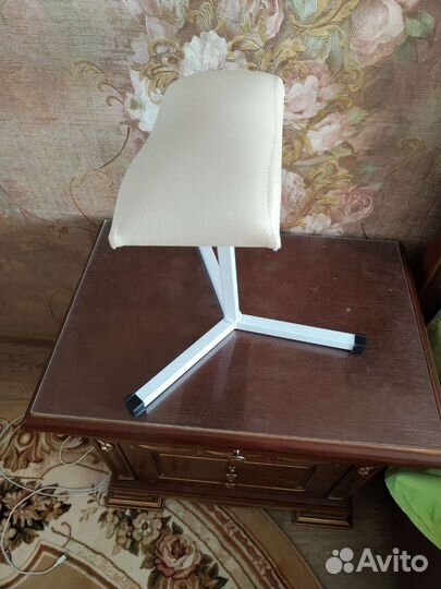 Подставка для ног педикюрная