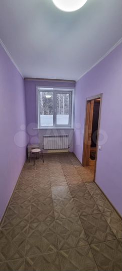 4-к. квартира, 100 м², 1/3 эт.