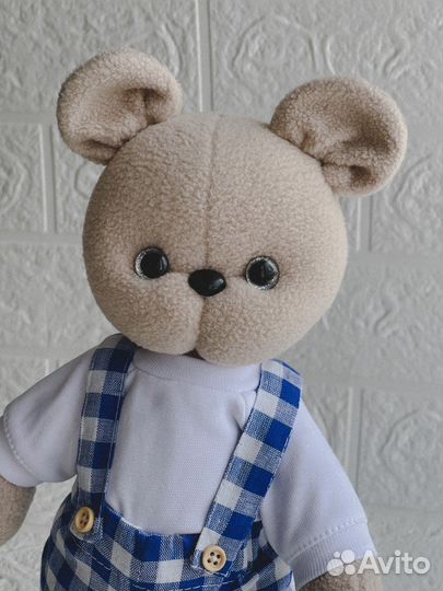 Мишка плюшевый