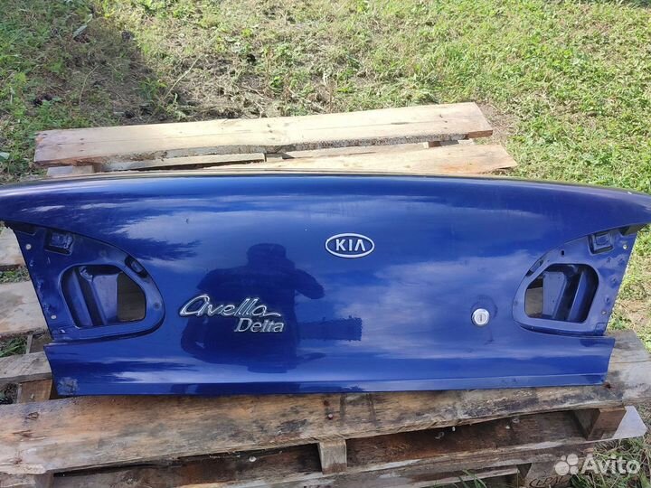 Киа Авелла крышка багажника