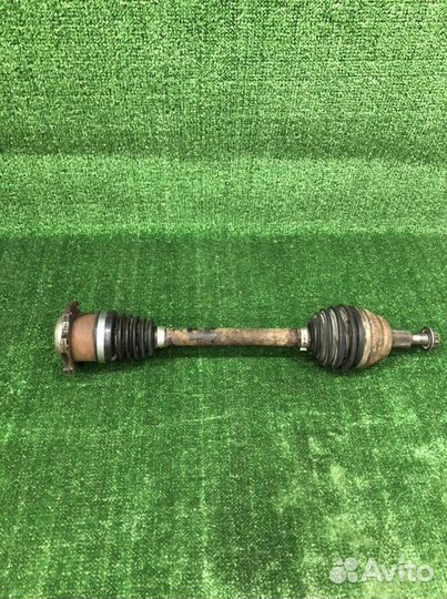 Привод левый АКПП Skoda Octavia Tour