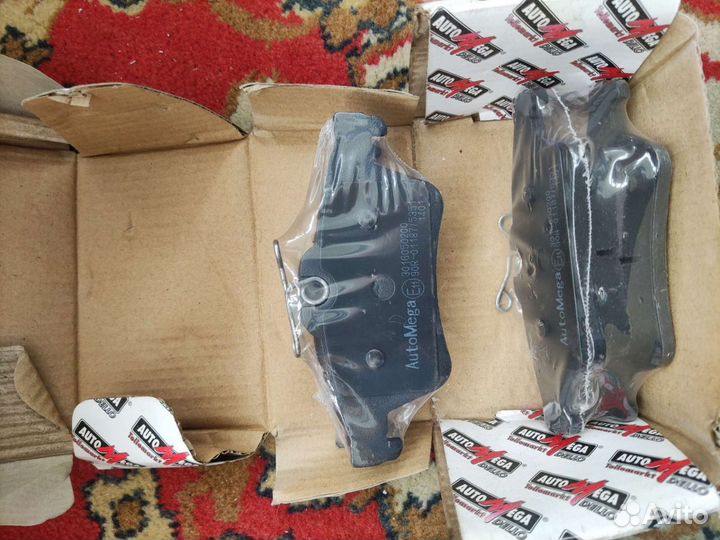 Тормозные колодки GM 1605200