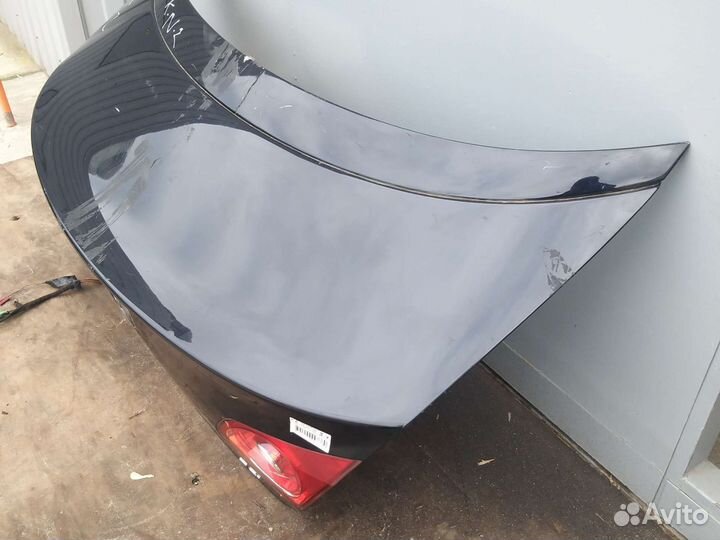 Крышка багажника Volkswagen Passat CC