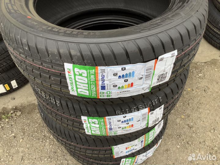 DoubleStar Maximum DH03 215/55 R17 98W
