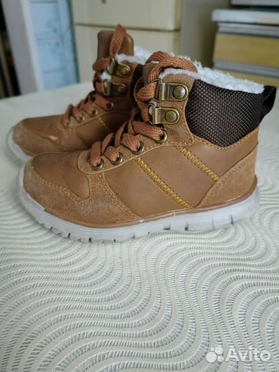 Обувь для мальчика пакетом 25 26