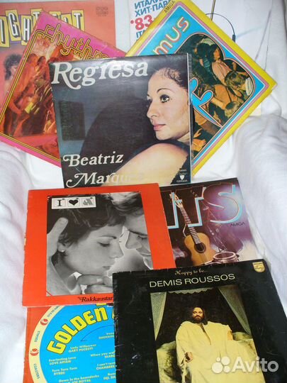 Большая коллекция пластинок (около 124 штук)