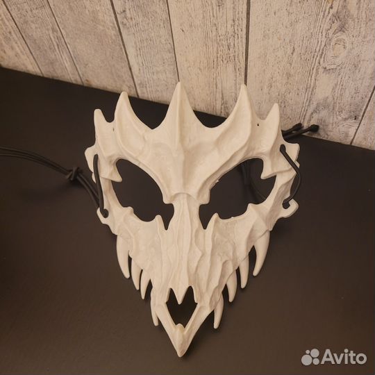 Маска на хэллоуин