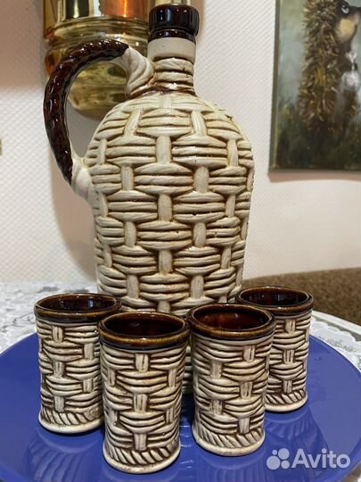 Кувшин и 4 стопки