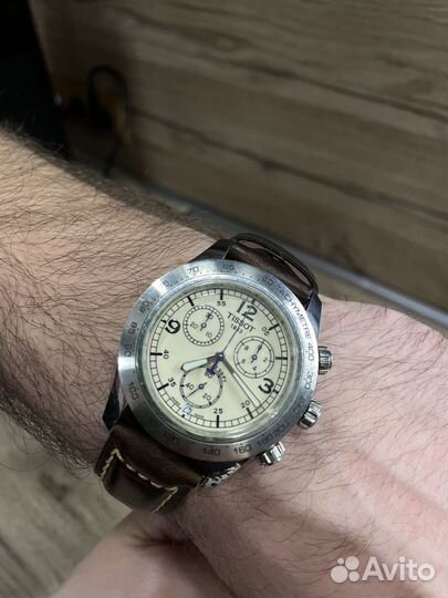 Часы Tissot V8