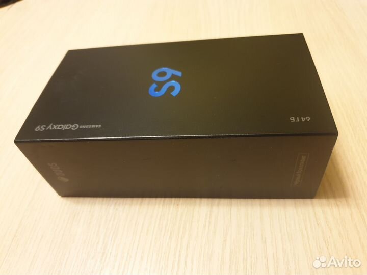 Коробка для смартфона Samsung Galaxy S9