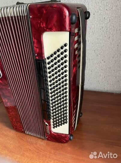 Аккордеон Weltmeister Stella