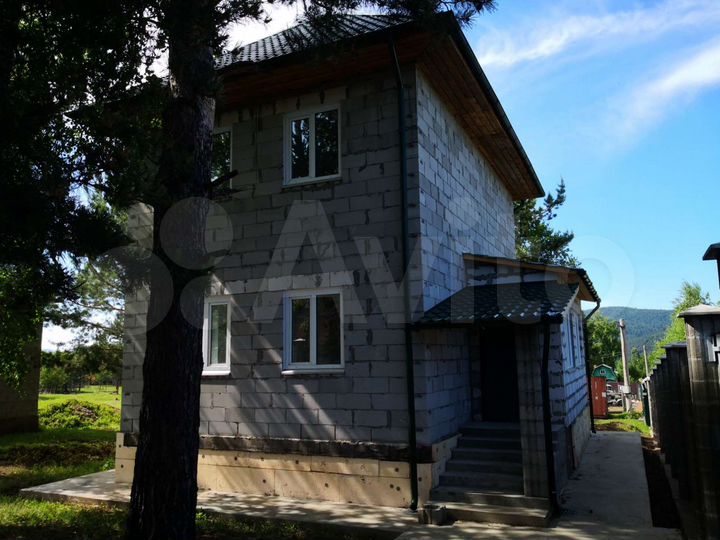 Дом 163,6 м² на участке 27,3 сот.