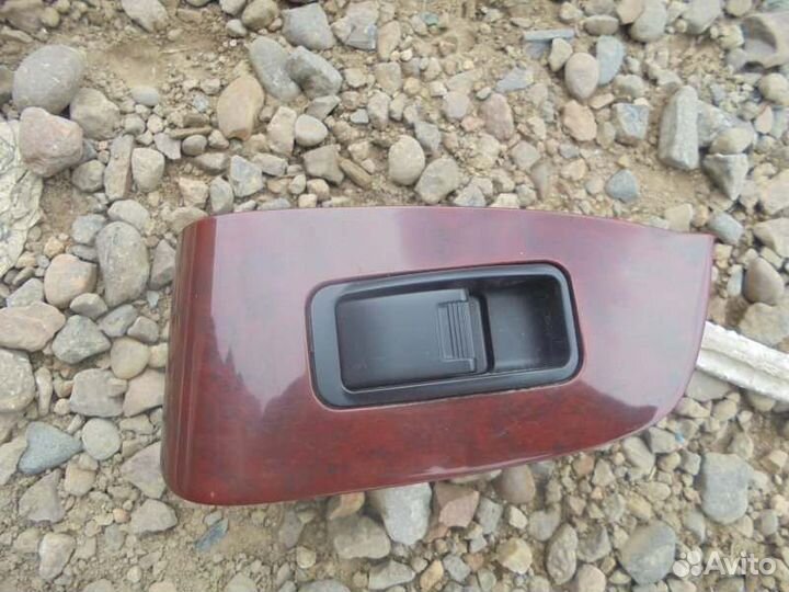 Кнопка стеклоподъемника передняя левая Honda