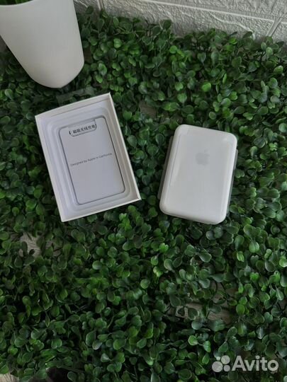 Magsafe battery pack