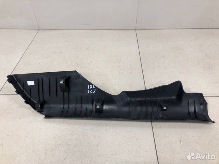 Обшивка стойки Volkswagen Polo Sed RUS 2011