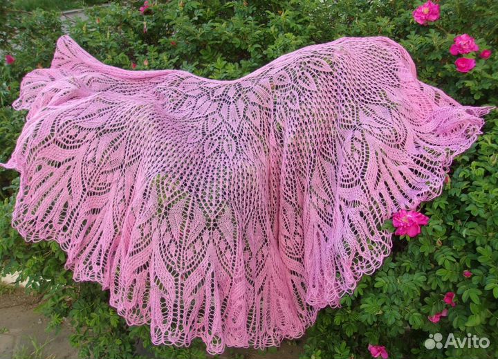 Авторская шаль ручной работы 