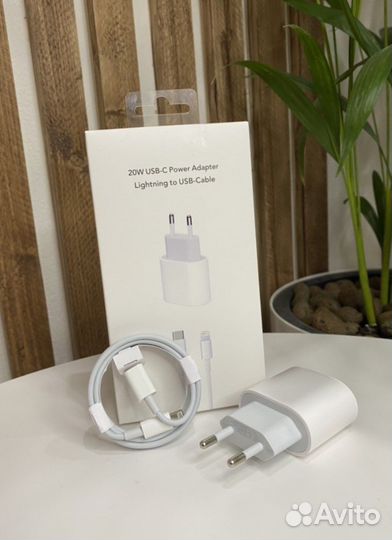 Зарядка на iPhone 20w с кабелем
