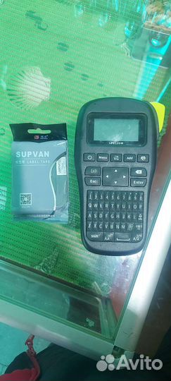 Принтер этикеток, плюс кассета в комплекте