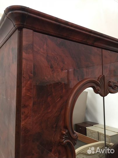 Спальный гарнитур в стиле барокко