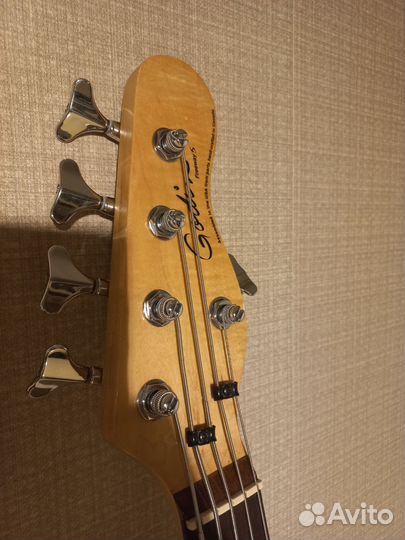 Бас гитара 5 струн Godin Freeway5