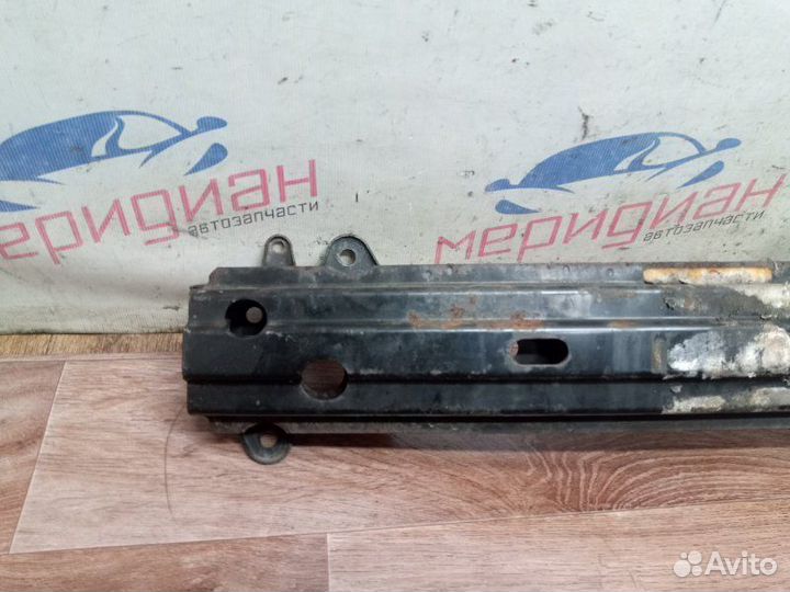 Усилитель переднего бампера Hyundai Getz TB 2007