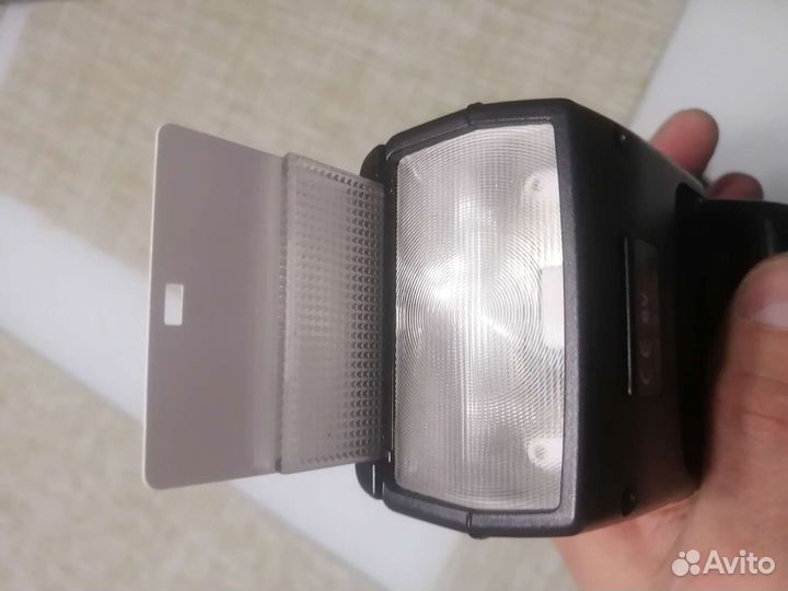 Фотовспышка speedlite YN-468II