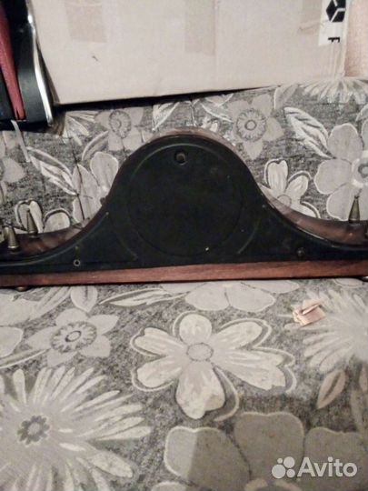 Часы настольные камертонные 