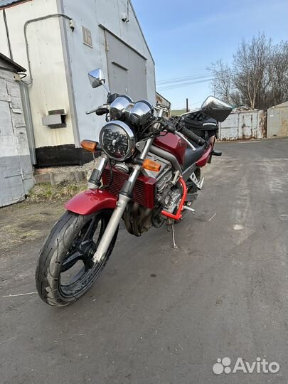 Honda cb1