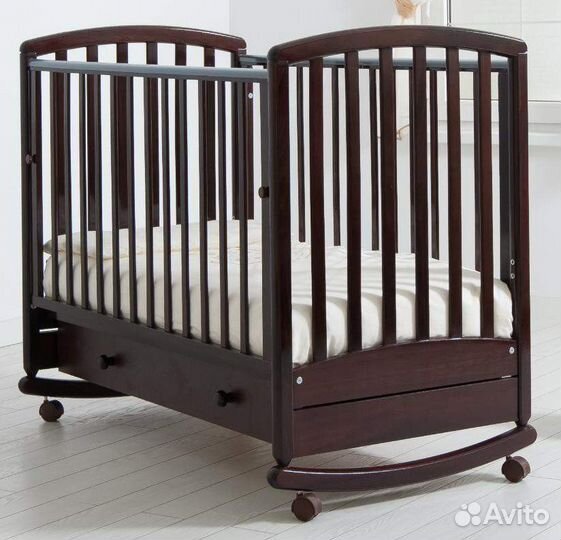 Детская кроватка Гандылян Дашенька с маятником