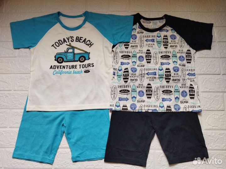 Костюм для мальчика новый 120см. Япония