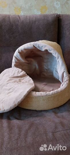 Домик лежанка для кошки или маленькой собачки